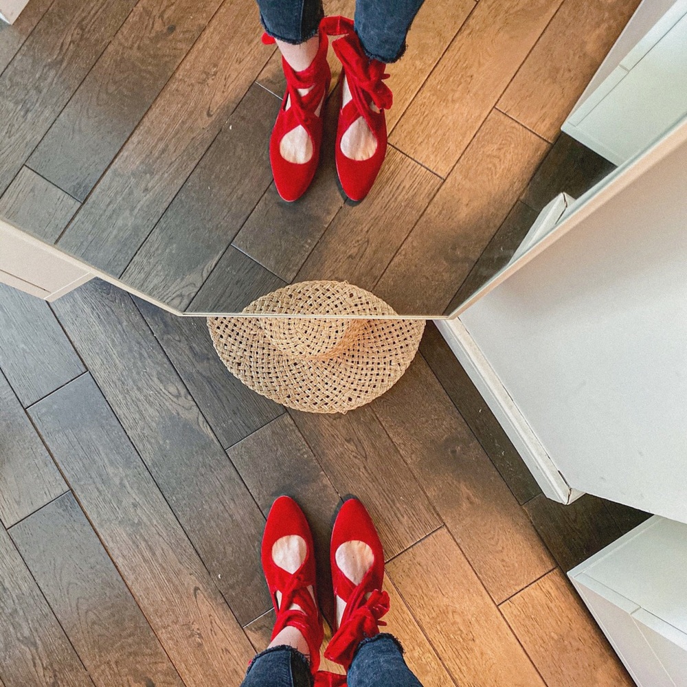 The row velvet ballet flat in red